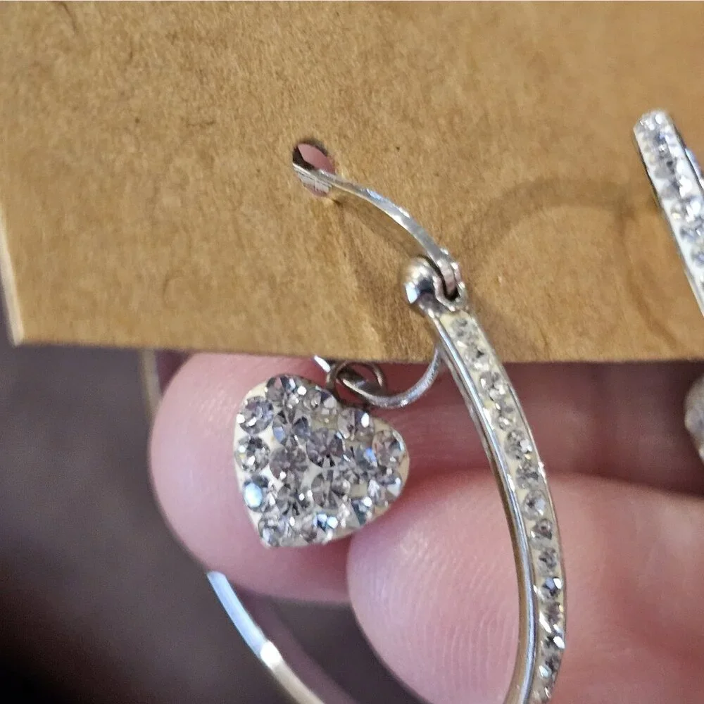 Unbranded sterling silver